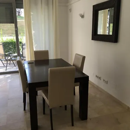 Townhouse Em Condominio Com Piscina E Jardim * تافيرا